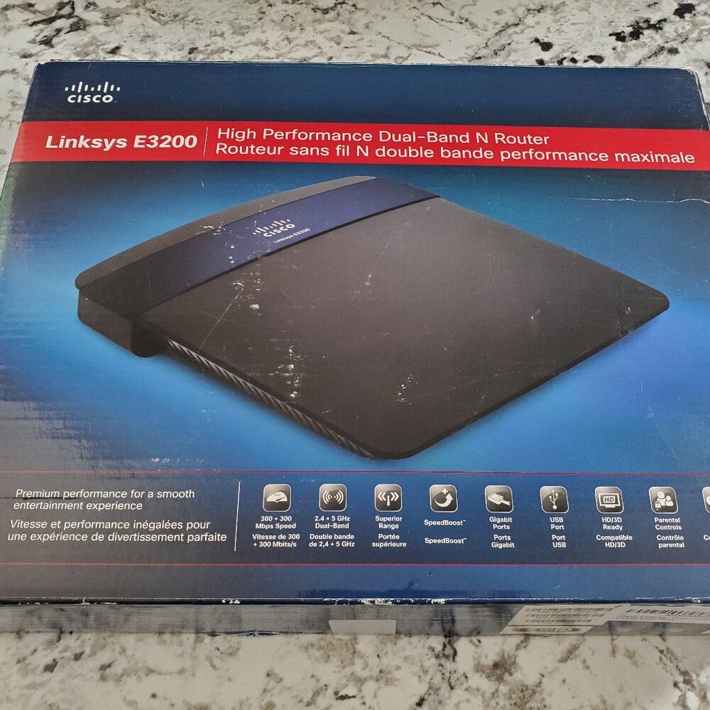 ✨Host Pick✨New Cisco Linksys E3200 Wireless Router